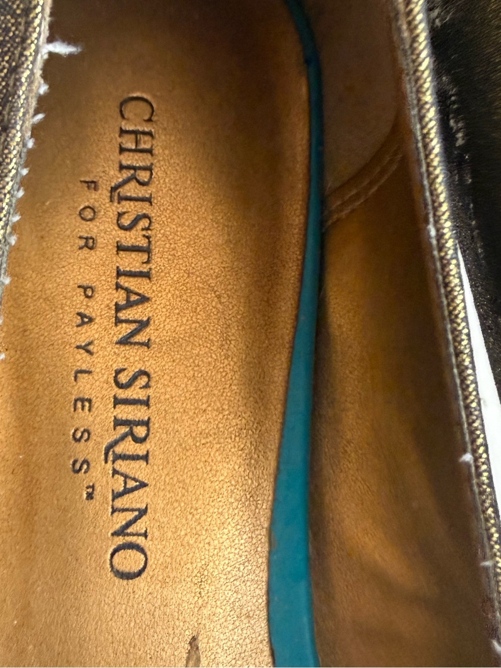 $120 Christian Siriano Metallic Gold Pointed Flats with Front Zip Detail 9M - Picture 4 of 6
